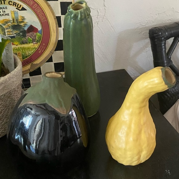 Vintage Patricia Garret Ceramic set eggplant, zucchini, and summer squash vases - Picture 1 of 16